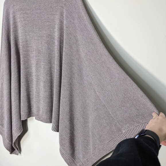 Lululemon Cashmere Divinity Shrug Lunar Rock Iced Iris Gray Poncho Cardigan - Picture 8 of 14